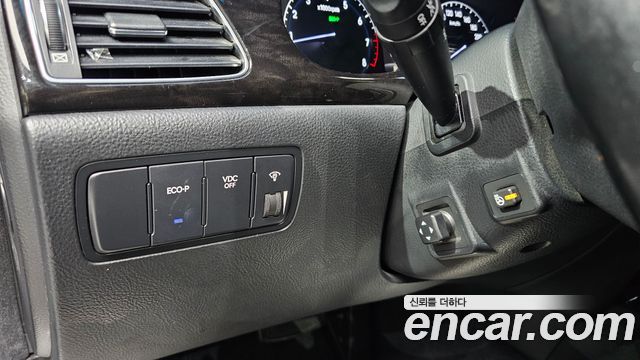 Hyundai Genesis 2012 — photo 15
