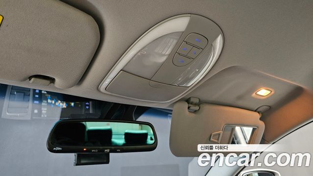 Hyundai Genesis 2012 — photo 16