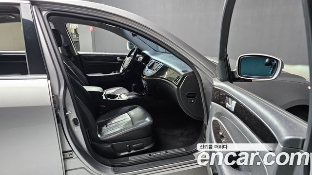 Hyundai Genesis 2012 — photo 17