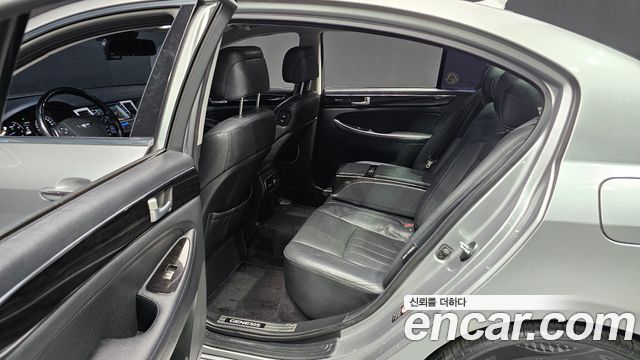 Hyundai Genesis 2012 — photo 19