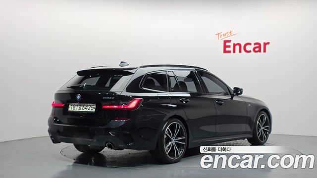 BMW 3-Series 2021 — photo 2