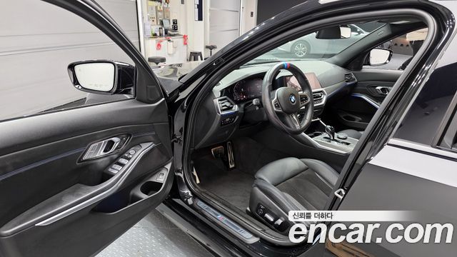 BMW 3-Series 2021 — photo 10
