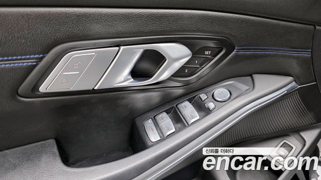 BMW 3-Series 2021 — photo 14