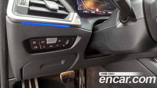 BMW 3-Series 2021 — photo 15