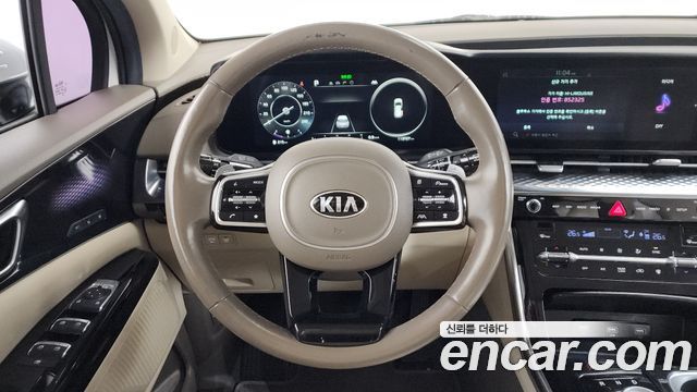 Kia Canival 2021 — photo 13