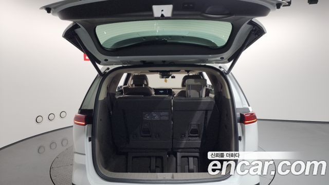 Kia Canival 2021 — photo 20