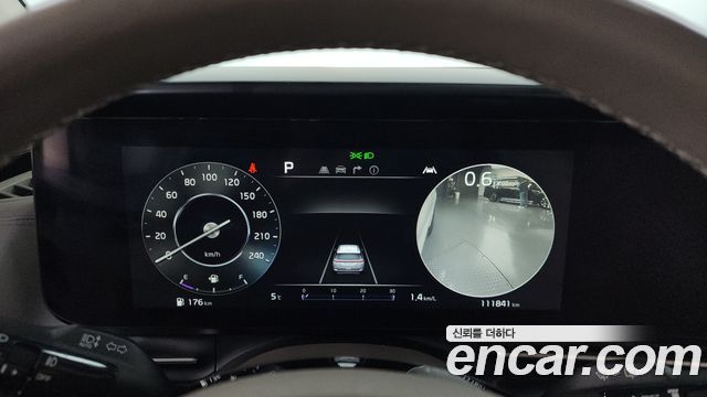 Kia Canival 2021 — photo 8