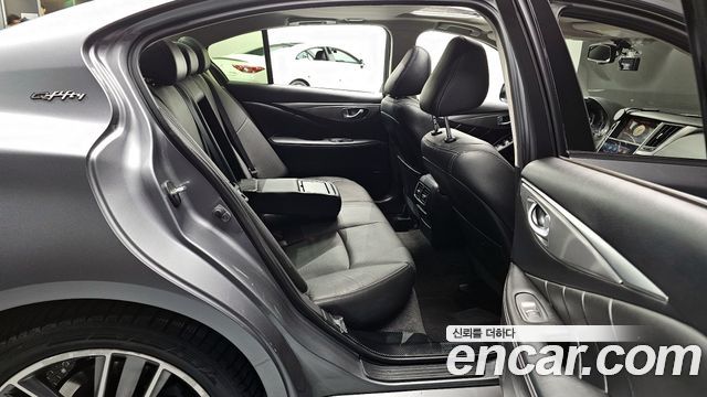 Infiniti Q50 2016 — photo 12