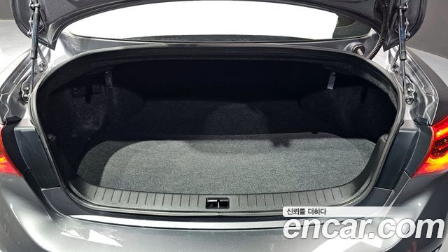 Infiniti Q50 2016 — photo 20