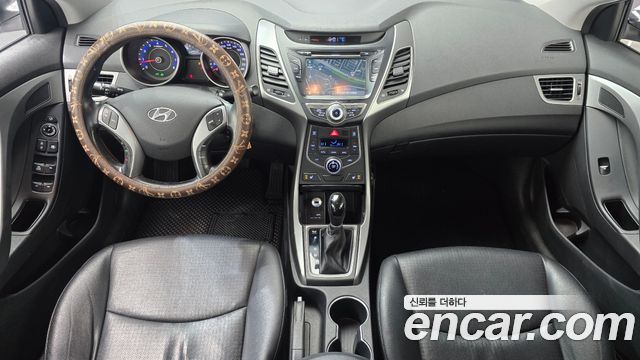 Hyundai AVANTE 2016 — photo 7