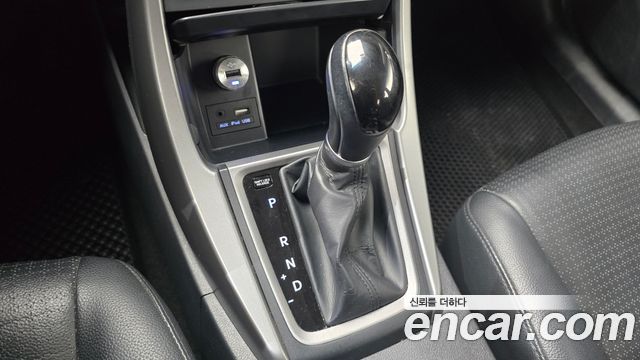 Hyundai AVANTE 2016 — photo 9
