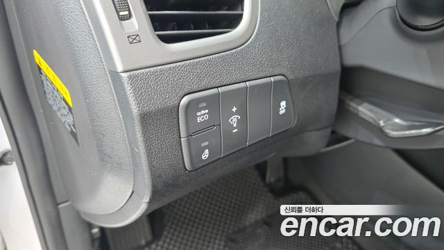 Hyundai AVANTE 2016 — photo 15