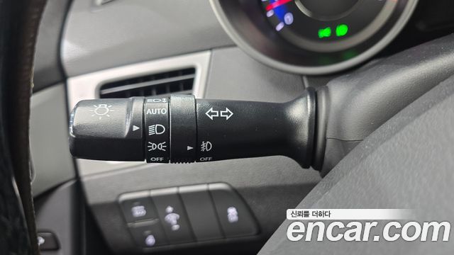 Hyundai AVANTE 2016 — photo 16