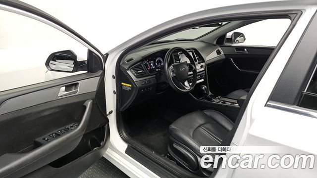 Hyundai Sonata 2019 — photo 11