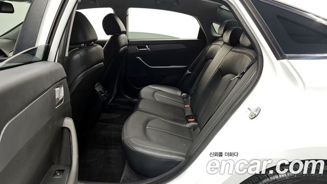 Hyundai Sonata 2019 — photo 12
