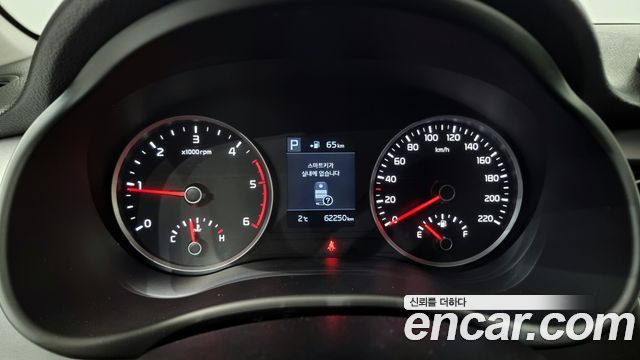 Kia Stonic 2018 — photo 8