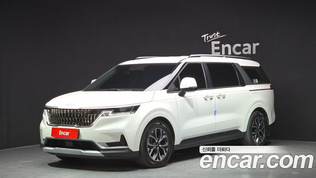Kia Canival 2022 — photo 1