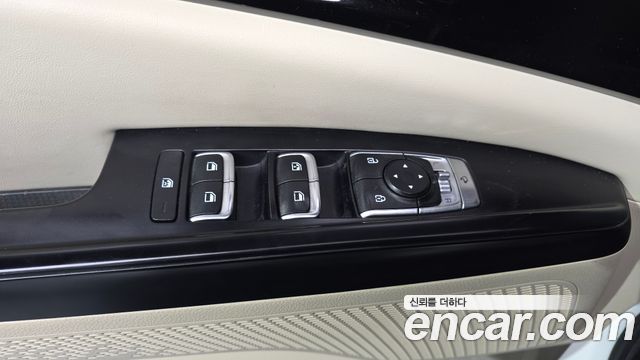 Kia Canival 2022 — photo 18