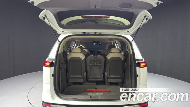 Kia Canival 2022 — photo 20