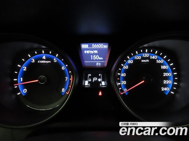 Hyundai i30 2014 — photo 9