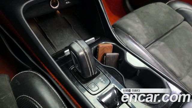 Volvo XC40 2019 — photo 8