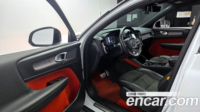 Volvo XC40 2019 — photo 9