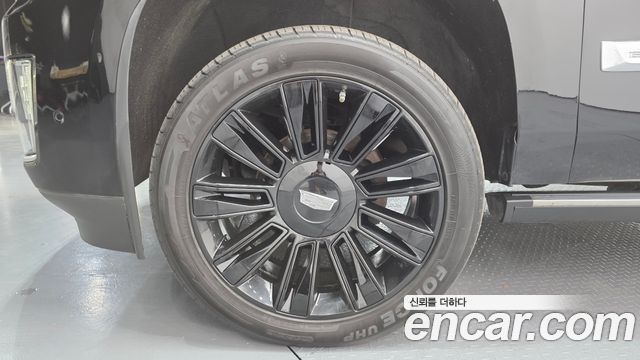 Cadillac Escalade 2017 — photo 5