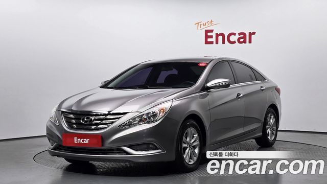 Hyundai Sonata 2010 — photo 1