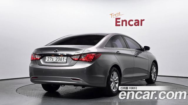 Hyundai Sonata 2010 — photo 2