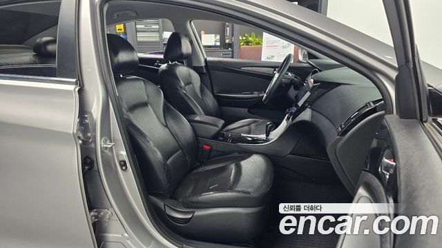 Hyundai Sonata 2010 — photo 10