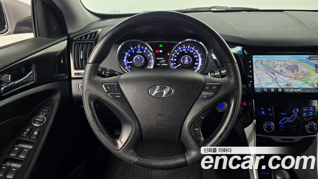 Hyundai Sonata 2010 — photo 13