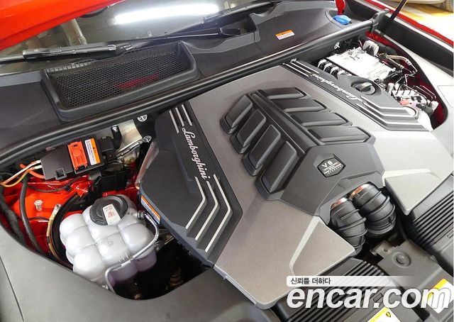 Lamborghini Urus 2025 — photo 6