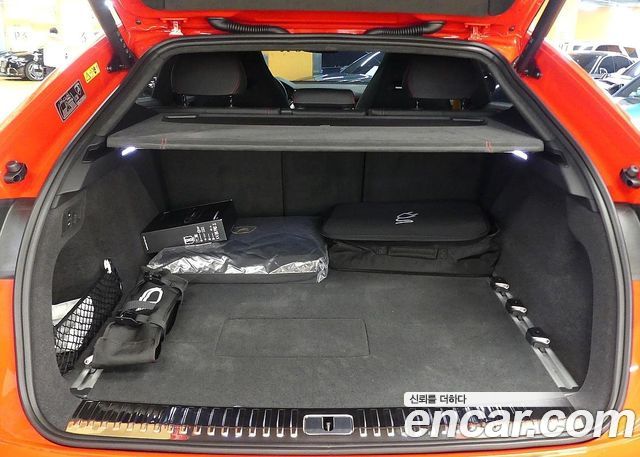 Lamborghini Urus 2025 — photo 11