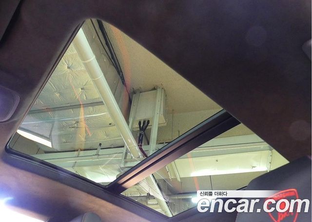 Lamborghini Urus 2025 — photo 20