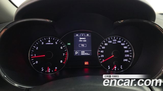 Kia K3 2013 — photo 8