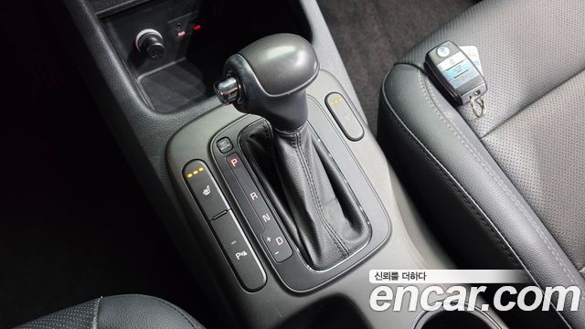 Kia K3 2013 — photo 9