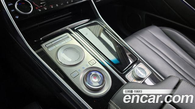 Genesis GV80 2020 — photo 9