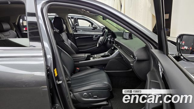 Genesis GV80 2020 — photo 11