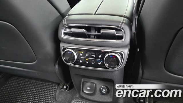 Genesis GV80 2020 — photo 19