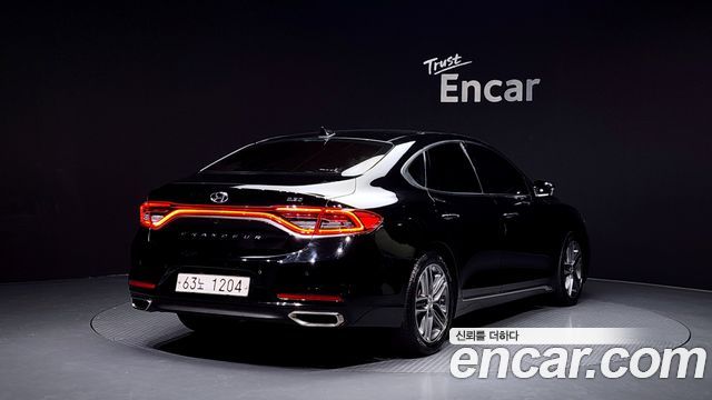 Hyundai Grandeur 2017 — photo 2