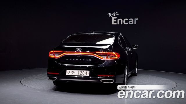 Hyundai Grandeur 2017 — photo 4
