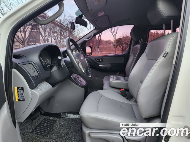 Hyundai Starex 2018 — photo 8