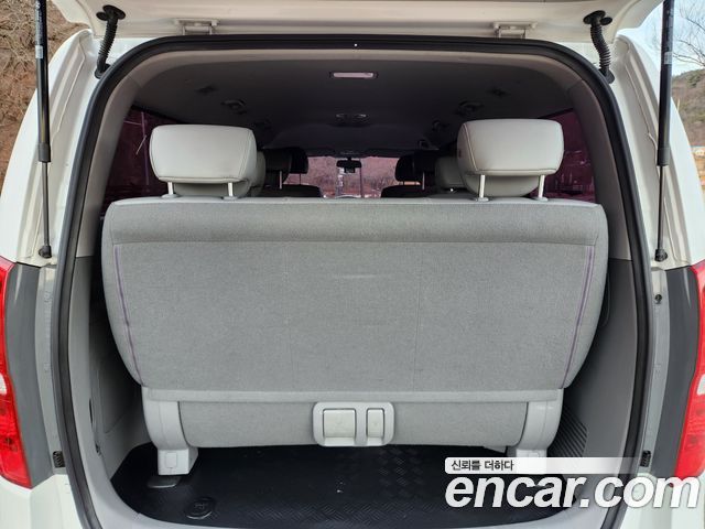 Hyundai Starex 2018 — photo 17