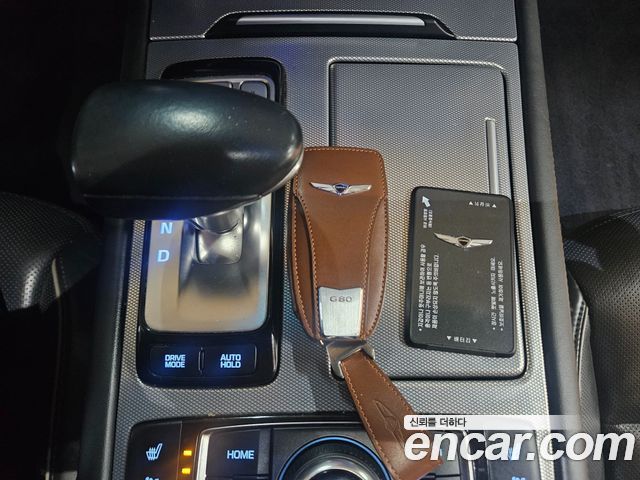Genesis G80 2018 — photo 20