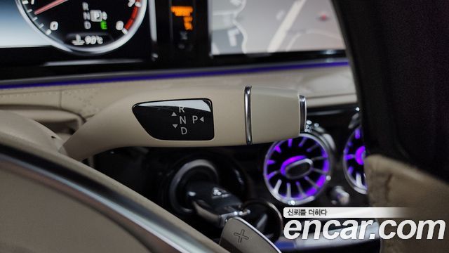 Mercedes-Benz S-Class 2016 — photo 9