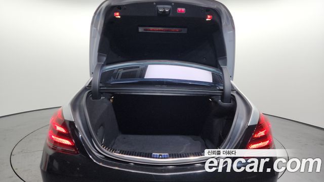 Mercedes-Benz S-Class 2016 — photo 20