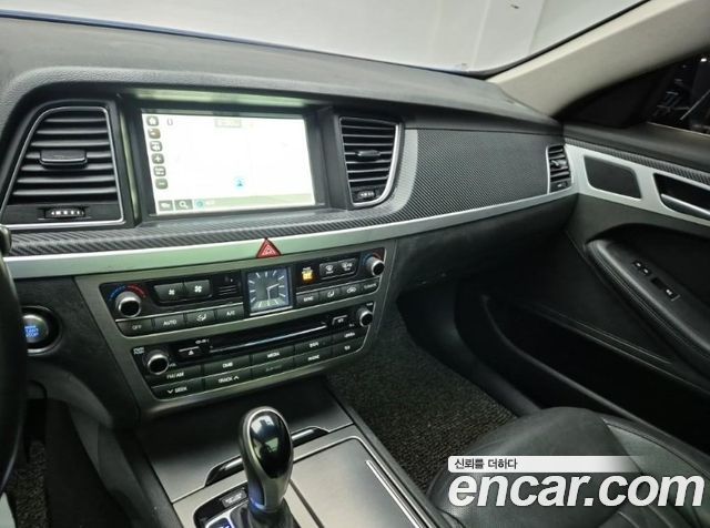 Hyundai Genesis 2016 — photo 10