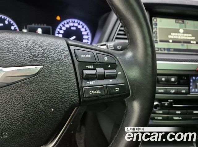 Hyundai Genesis 2016 — photo 16