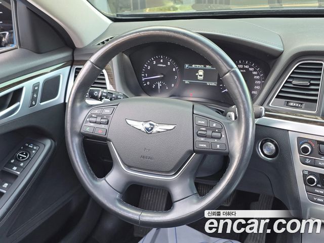 Genesis G80 2018 — photo 12