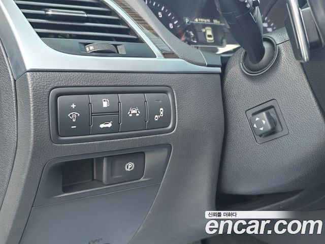 Genesis G80 2018 — photo 15